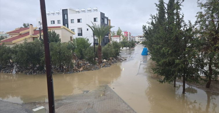 KKTC'de Şiddetli Yağışlar Ulaşımı Olumsuz Etkiledi