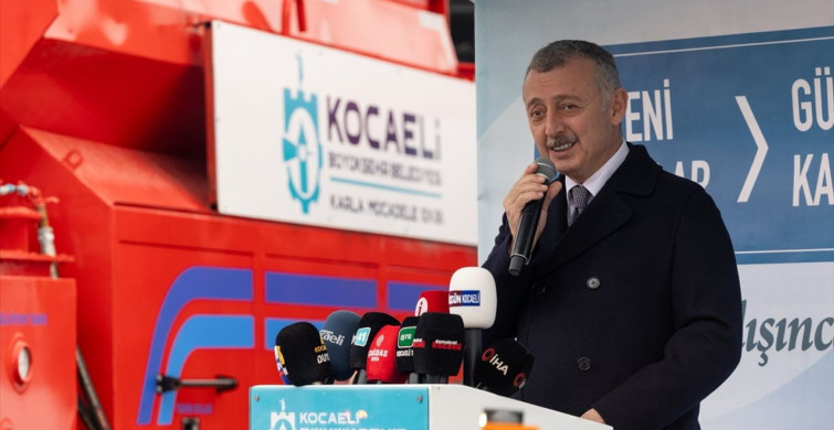 Kocaeli Büyükşehir Belediyesi Karla Mücadele İçin Filoyu Güçlendiriyor