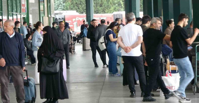 Kocaeli Otogarında Bayram Yoğunluğu