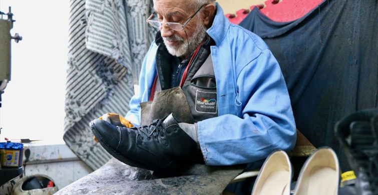 Kocaeli'de 45 Yıldır Ayakkabı Ustalığı Yapan Süleyman Avşar