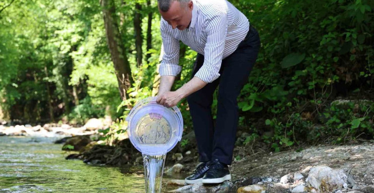 Kocaeli'de 50 Bin Kırmızı Benekli Alabalık Salındı