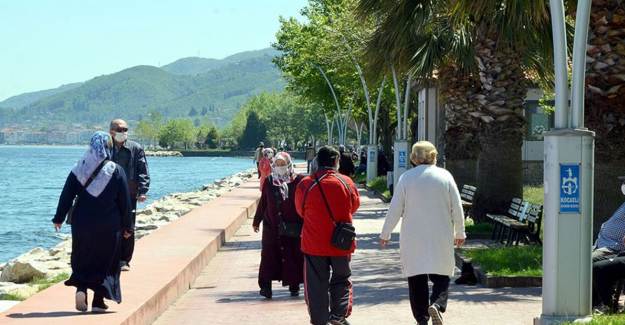 Kocaeli'de 65 Yaş Üstüne Koronavirüs Sebebiyle Sınırlamalar Getirildi