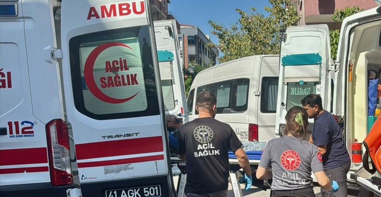 Kocaeli'de Apartman Yangını: Bir Kişi Dumandan Etkilendi