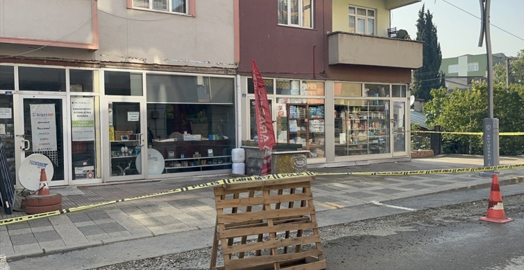 Kocaeli'de Çatlak Kolon Nedeniyle 3 Bina Tahliye Edildi