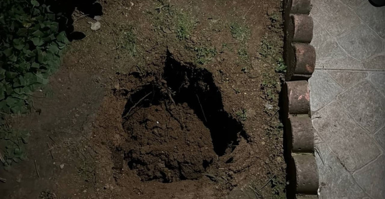 Kocaeli'de Çukur Oluşan Bina Tahliye Edildi