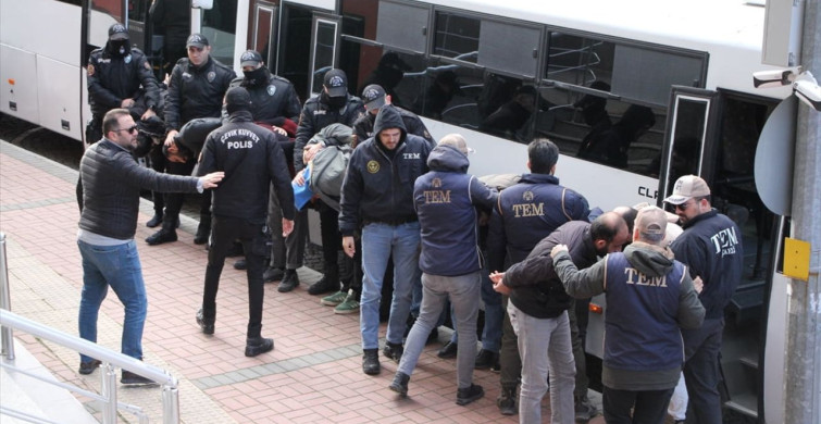 Kocaeli'de DEAŞ ve El Kaide Operasyonunda 12 Zanlı Daha Adliyeye Sevk Edildi