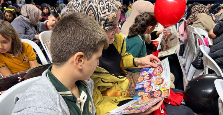 Kocaeli'de Ebeveynlerden Filistin İçin Kitap Okuma Etkinliği