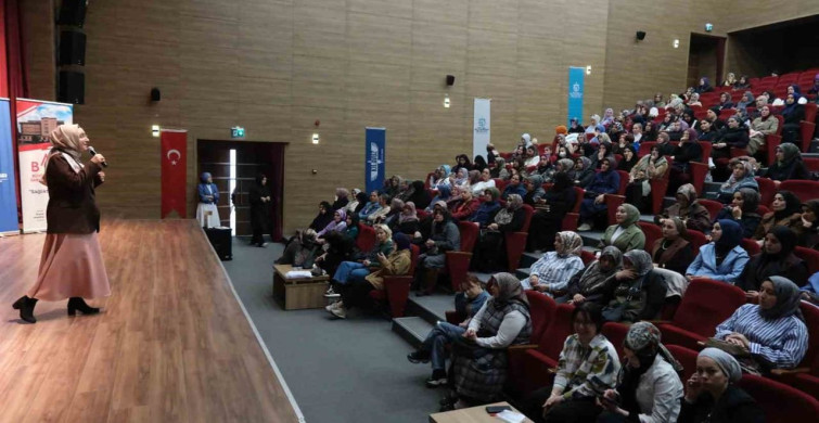 Kocaeli'de Kadın Sağlığı ve Kanser Farkındalığı Üzerine Önemli Seminar