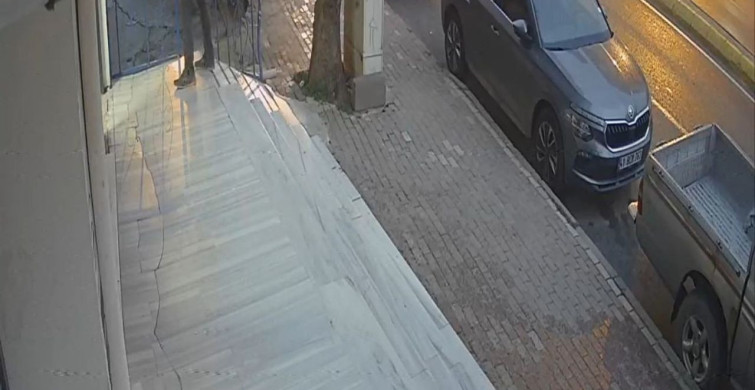 Kocaeli'de Otomobil Marketin İçine Daldı