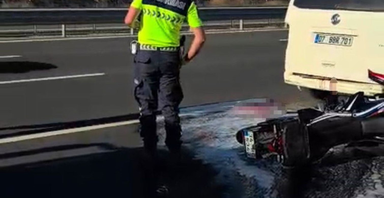 Kocaeli'de panelvana çarpan motosikletli ağır yaralandı