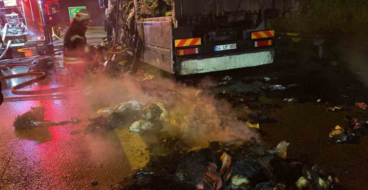 Kocaeli’de Tekstil Yüklü Kamyon Yangını