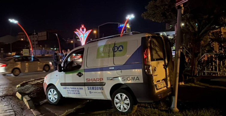 Kocaeli'de Trafik Kazası: 4 Yaralı