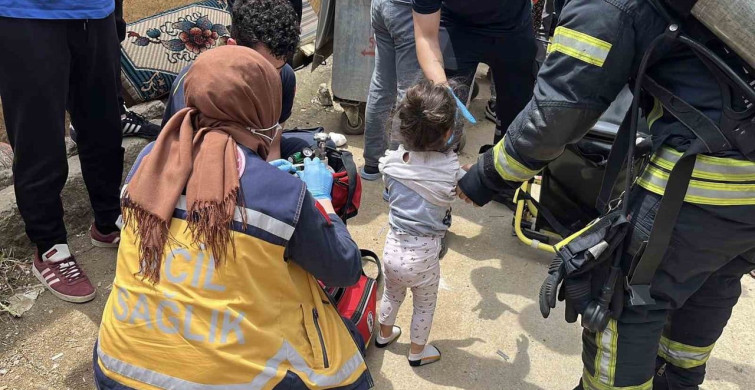 Kocaeli'de Yangın Faciası: Anne ve Kızı İtfaiye Tarafından Kurtarıldı