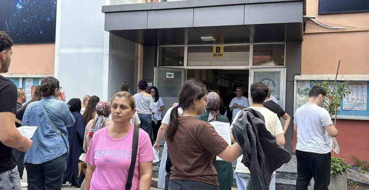 Kocaeli'de YKS'nin ilk oturumu başladı