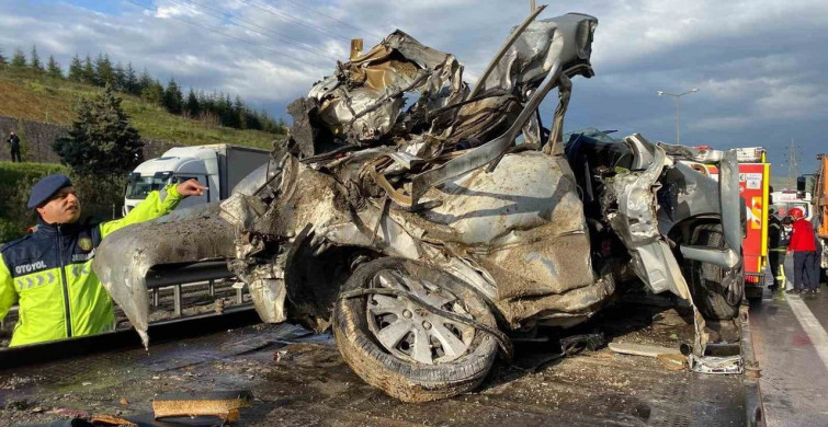 Kocaeli'de Zincirleme Kaza: 2 Kişi Hayatını Kaybetti