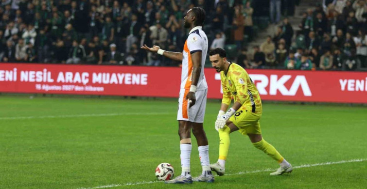 Kocaelispor ve Başakşehir Arasındaki Mücadele Devam Ediyor
