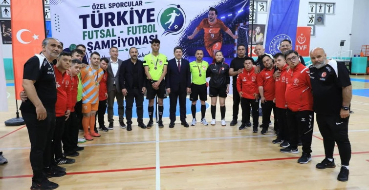Kocasinan Belediyespor Down Sendromlu Futbol Takımı Şampiyonluk İle Döndü