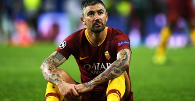 Kolarov'dan Fenerbahçe'ye Kötü Haber