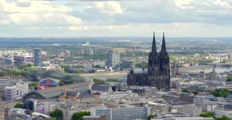 Köln Katedrali'ne giriş için 12 euro dönemi başladı