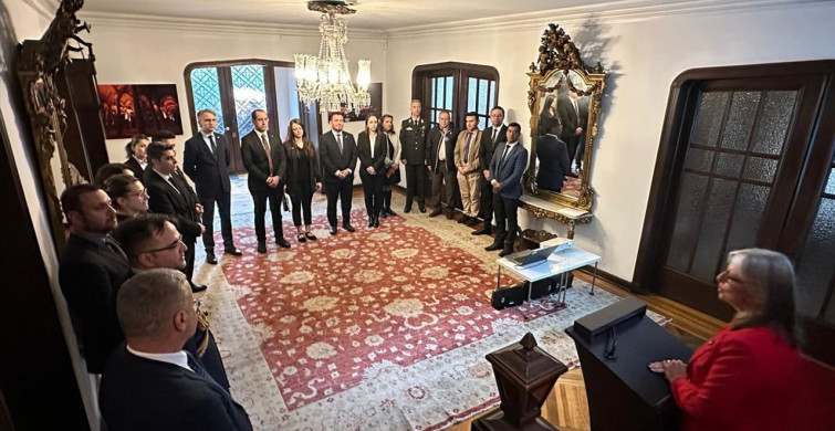 Kolombiya'da 18 Mart Şehitleri Anma Günü Töreni Düzenlendi