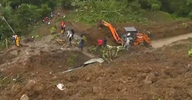 Kolombiya'da Toprak Kayması: 17 Ölü