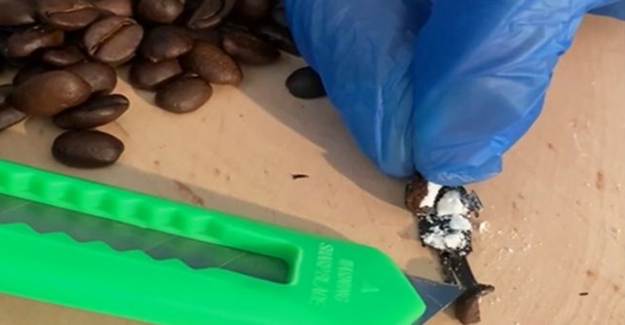Kolombiya’dan İtalya’ya Gönderilen Pakette Kahve Çekirdeklerine Doldurulmuş Kokain