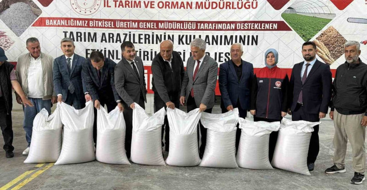 Konuralp pirinci için 82 çiftçiye 50 ton tohum desteği