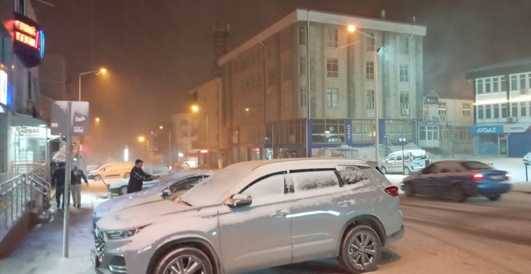 Konya ve Çevresinde Kar Yağışı Etkisini Gösterdi