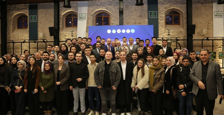 Konya'da Gençlik Buluşması: Necmeddin Bilal Erdoğan'ın Mesajları