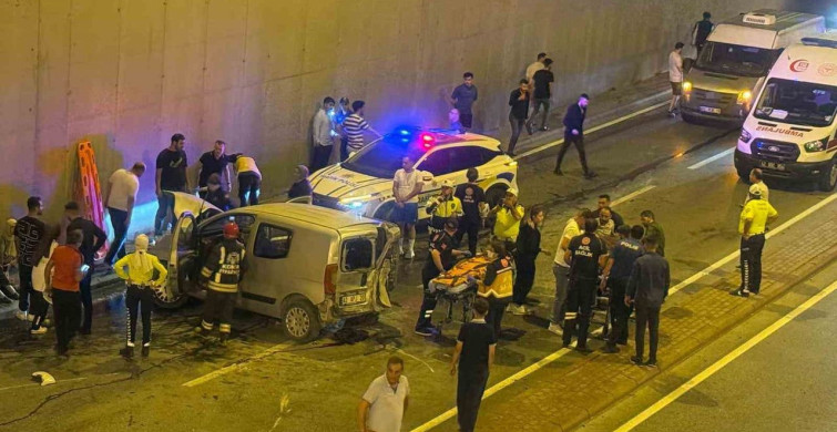Konya'da hafif ticari araçla otomobilin karıştığı kazada 1'i ağır 7 kişi yaralandı