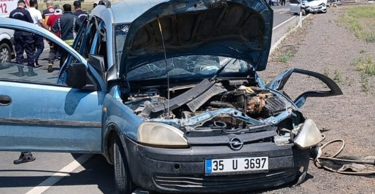Konya’da otomobil ile hafif ticari araç çarpıştı: 5 kişi yaralandı