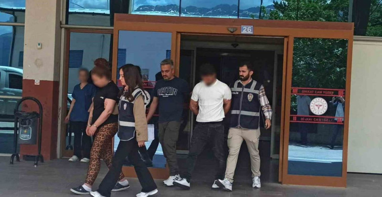 Konya'da Sahte Altın Satışı Yapmaya Çalışan Şebeke Çökertildi