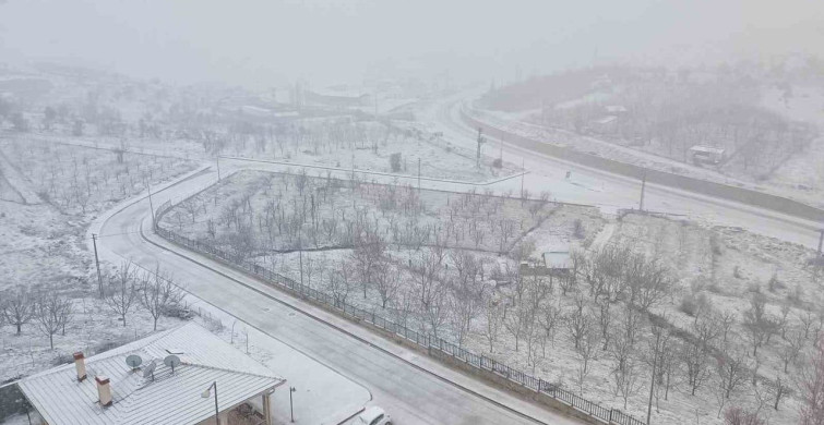 Konya’nın Hadim İlçesinde Kar Yağışı Etkili Oldu