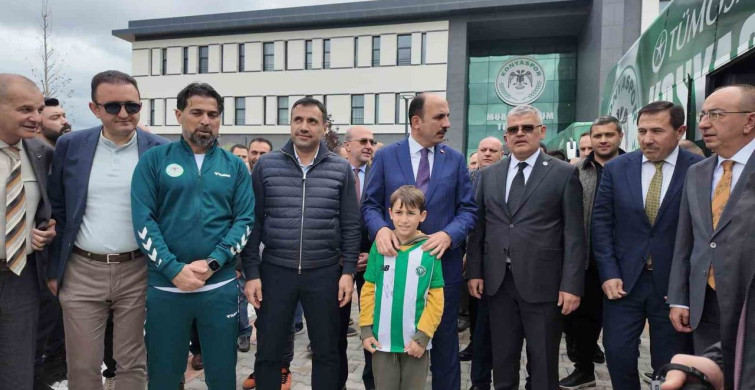 Konyaspor Antalya'ya Uğurlandı