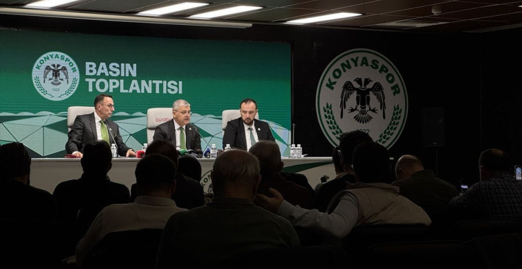 Konyaspor Deniz Türüç ile Anlaştı