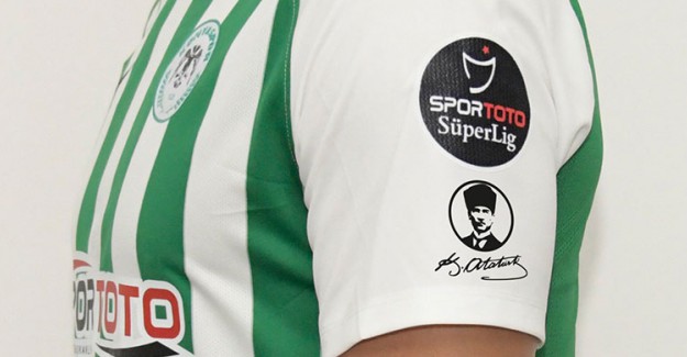 Konyaspor Formasına Atatürk Fotoğrafı ve İmzası!