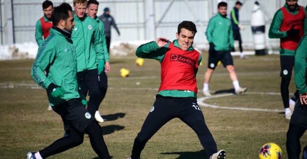 Konyaspor, Galatasaray Maçı İçin Hazırlanıyor