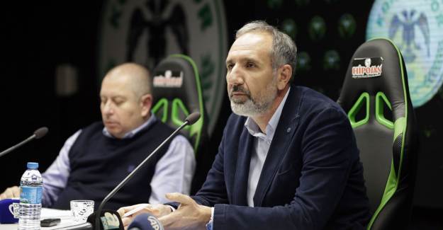 Konyaspor'da Selçuk Aksoy Hakemi Topa Tuttu!