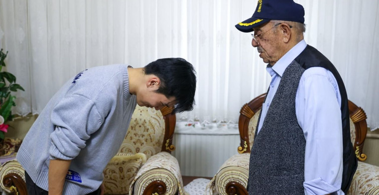 Konyaspor'un Jinho Jo'sundan Kore Gazisi İhsan Damdam'a Anlamlı Ziyaret