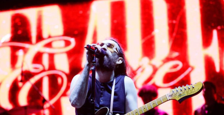 Körfez Altın Kiraz Kültür ve Sanat Festivali, Emre Fel konseriyle sona erdi