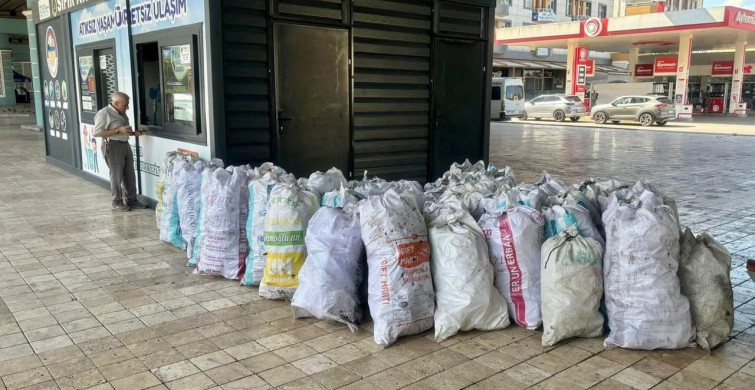 Körfez'de geri dönüşüm projesi ile atıklar Kent Kart’a bakiye oldu