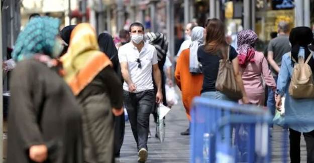 Bursa'da Sokakta Sigara İçmek Yasaklandı