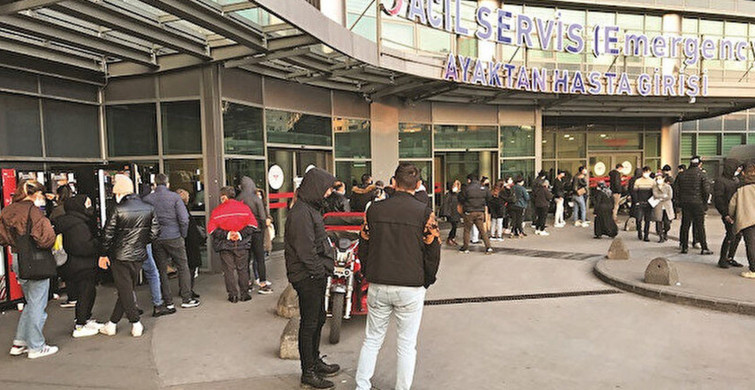 Koronavirüs Test Kuyruğu Sokaklara Taştı: Son Bir Haftada 2 Kat Artış Yaşandı
