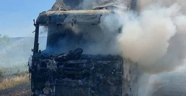 Köşk'te Kamyon Yangını Ekinlere Zarar Verdi