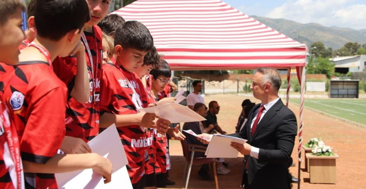 Köşk'te Ragbi Küçükler Yarışmaları Sonuçlandı
