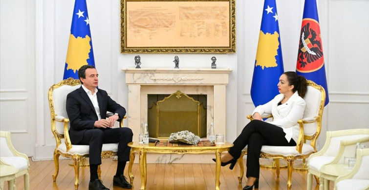 Kosova'da Yeni Hükümet Kurma Yetkisi Albin Kurti'ye Verildi