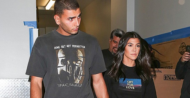 Kourtney Kardashian ve Sevgilisi Tatile Çıktı