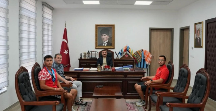 Köyceğiz kaymakamı Kumcu, dünya şampiyonu Karahan’ı ağırladı