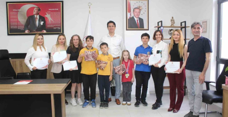 Köyceğiz'de Akıl ve Zeka Oyunları Turnuvası Ödülleri Sahiplerini Buldu