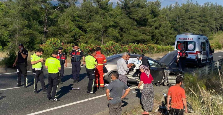 Köyceğiz'de Trafik Kazası; 3 Yaralı